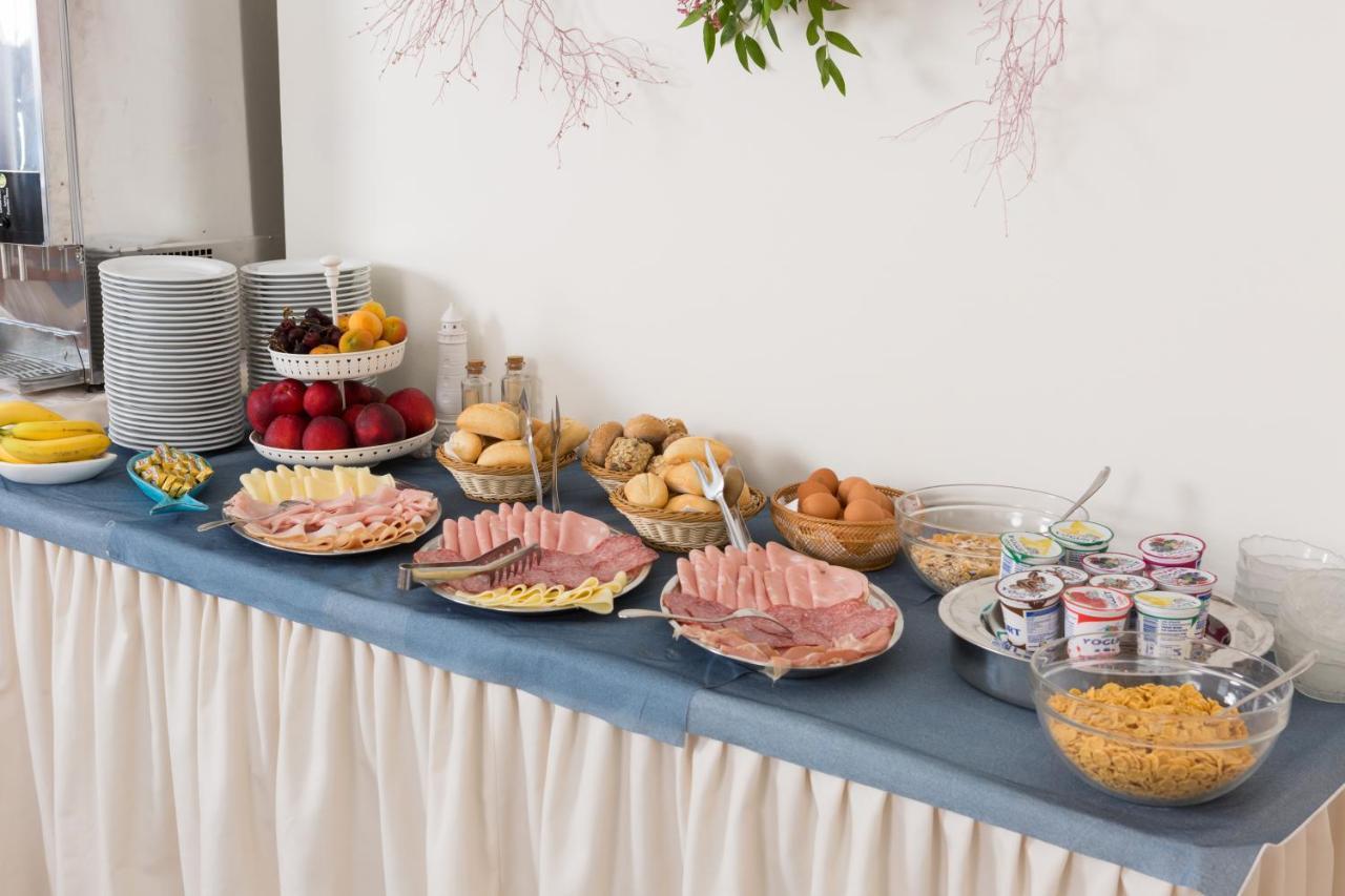 Hotel Cenisio Rimini Dış mekan fotoğraf