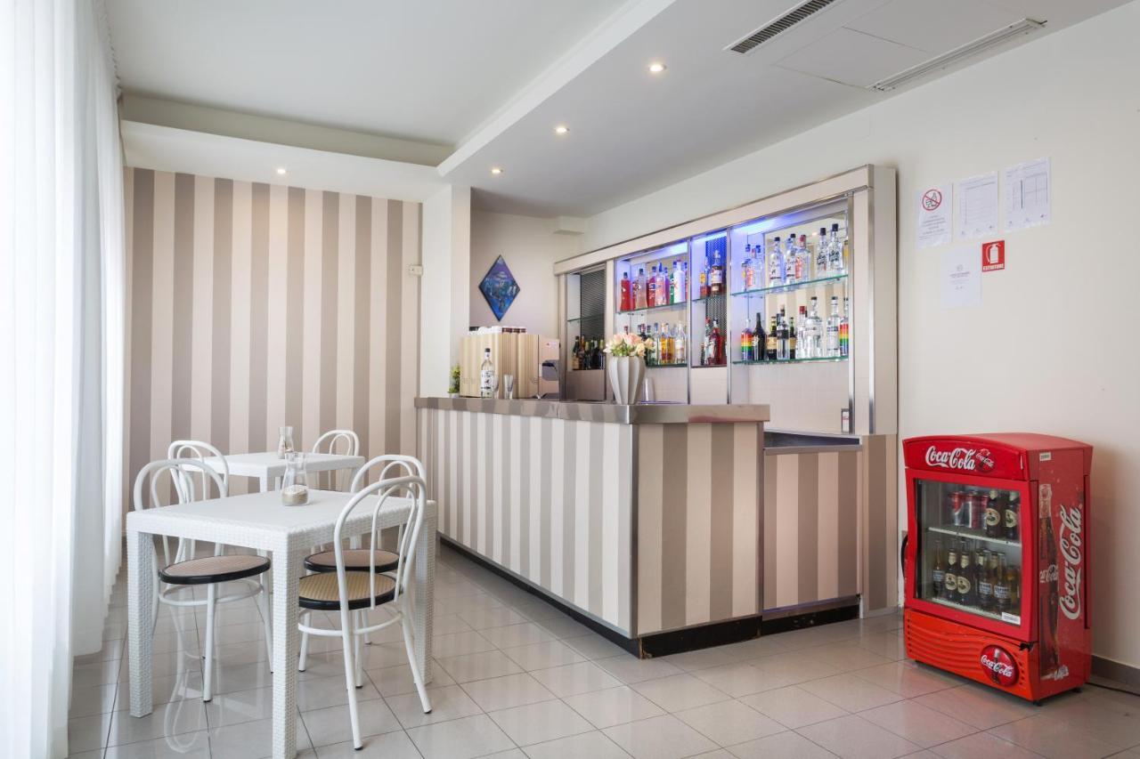 Hotel Cenisio Rimini Dış mekan fotoğraf