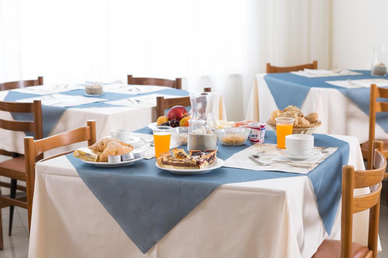 Hotel Cenisio Rimini Dış mekan fotoğraf