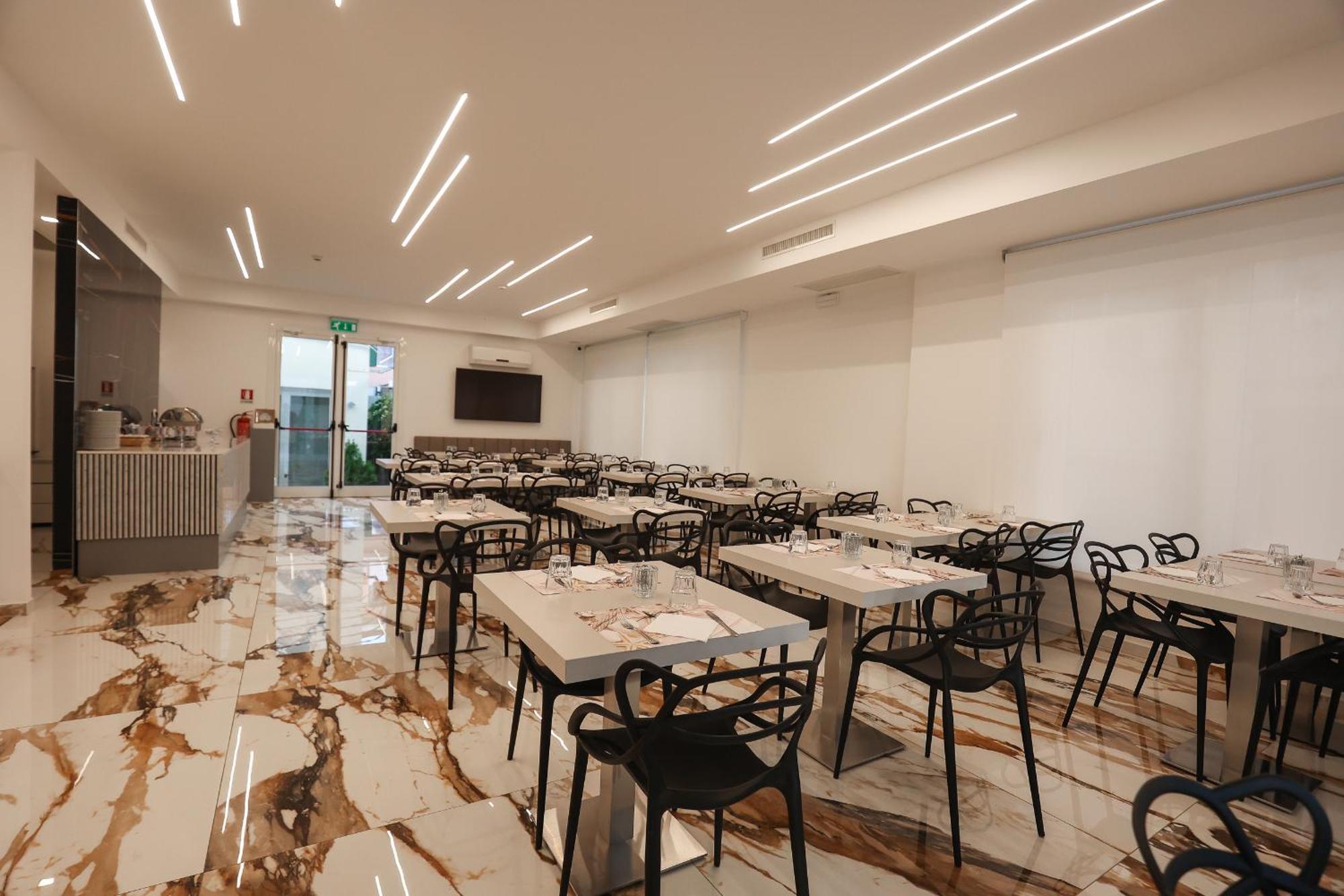 Hotel Cenisio Rimini Dış mekan fotoğraf