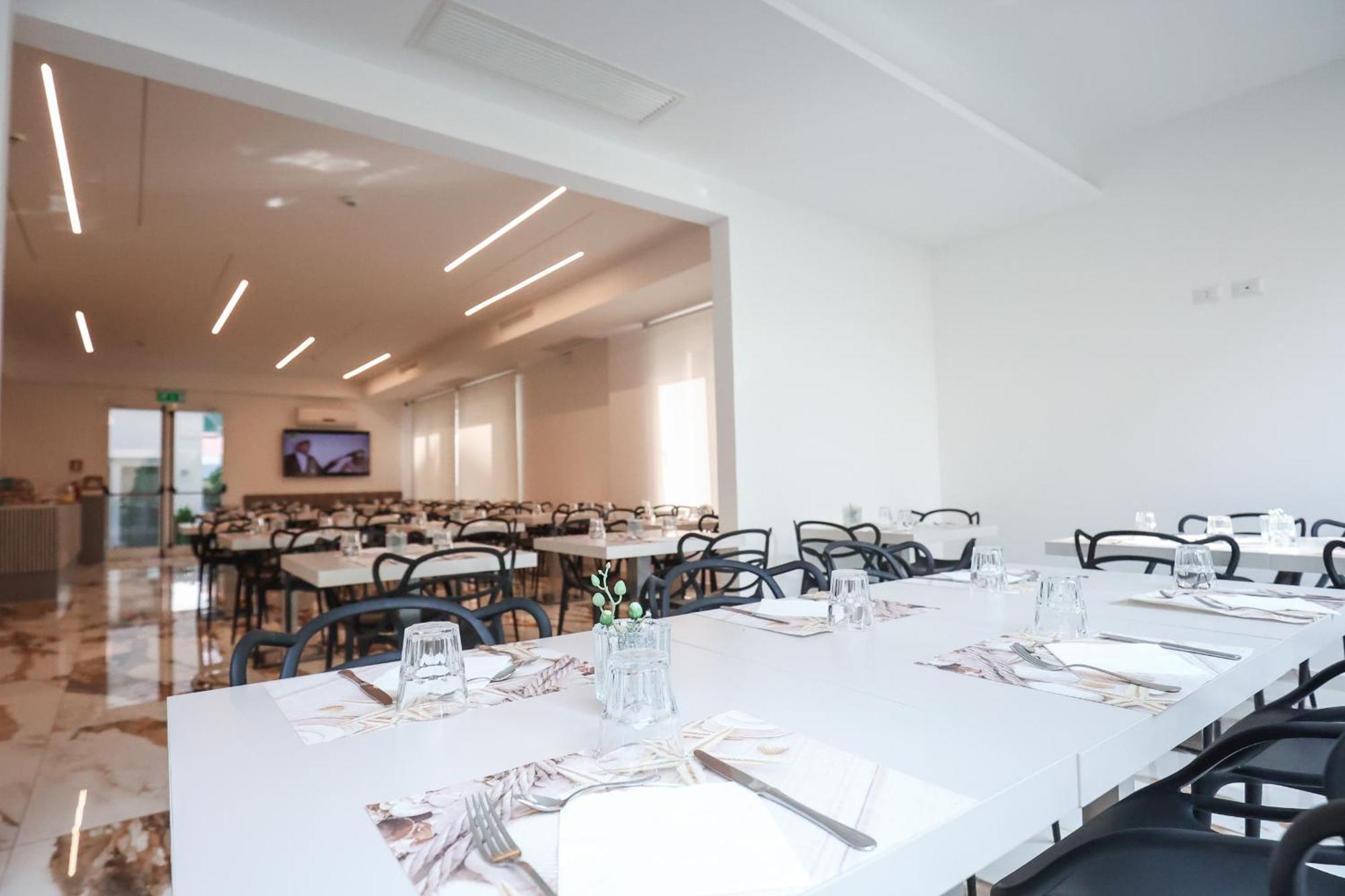 Hotel Cenisio Rimini Dış mekan fotoğraf